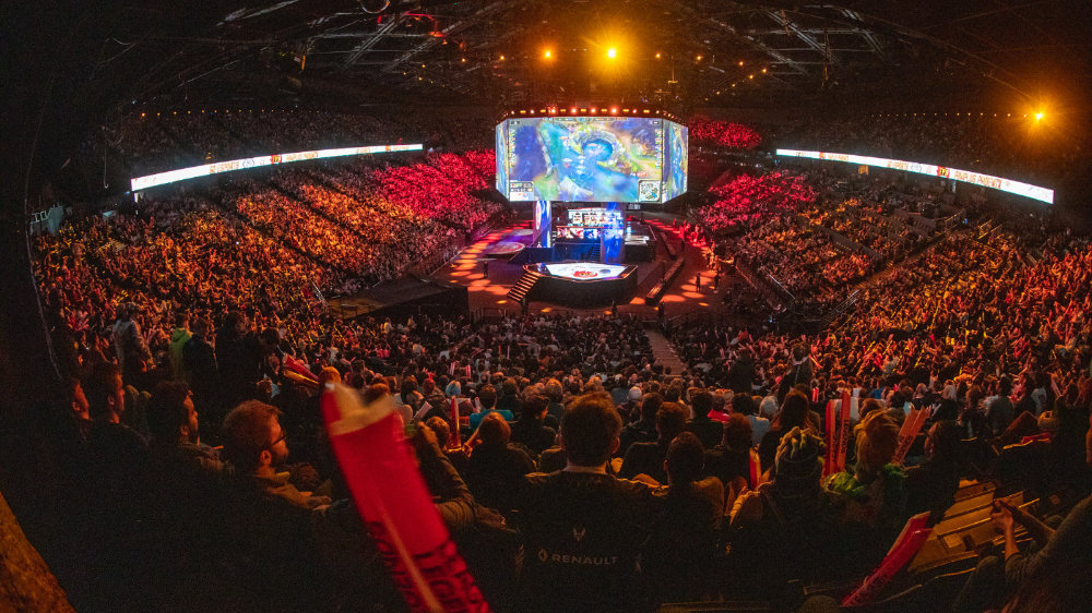 赌场环境对大脑的干扰：音乐、灯光与无窗设计背后的心理操控。（赌场的感官陷阱：音乐、灯光与无窗布局如何操控你的大脑）